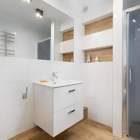 Kolobrzeg Apartments By Renters